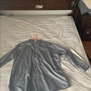 VanHeusen Dress Shirt w/ Pocket